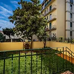 Yd Elegant Apt With Garden