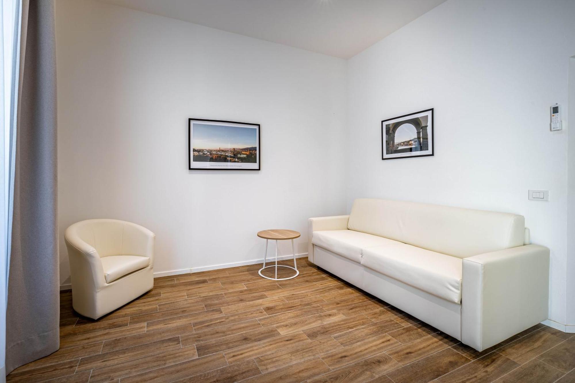 Yd Elegant With Garden Apartment